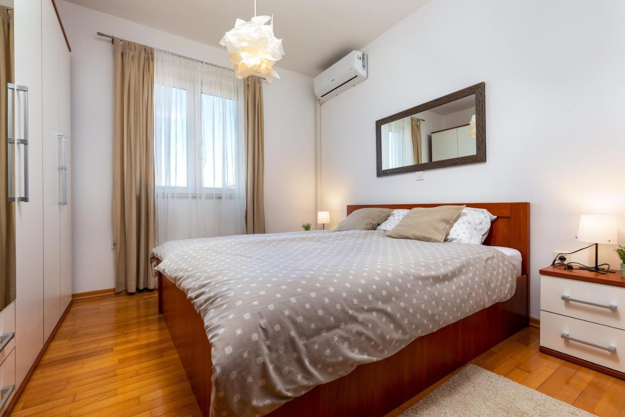 Апартаменти Duplex + Garage Ровінь Екстер'єр фото